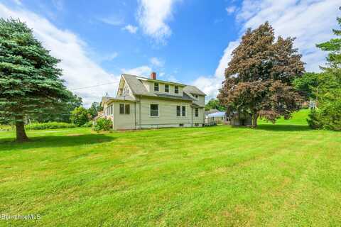 357 State Rd, Great Barrington, MA 01230