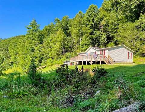 477 Renfro Road, Bakersville, NC 28705