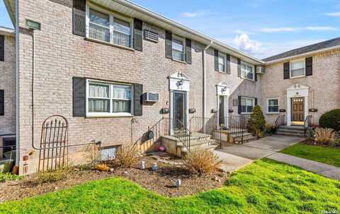 82-15 268th Street, Glen Oaks, NY 11004