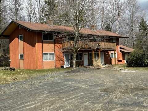 8 Country Club Road, Dover, VT 05356