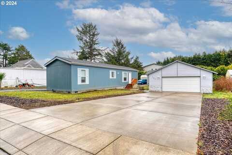 703 SE NEPTUNE AVE, Lincoln City, OR 97367