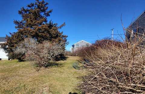 14 Freeman Avenue, Sandwich, MA 02563