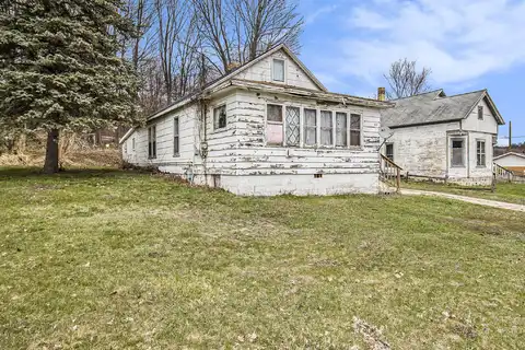 212 1st Street, Shelby, MI 49455