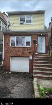 116 Eastern Pkwy, Irvington, NJ 07111