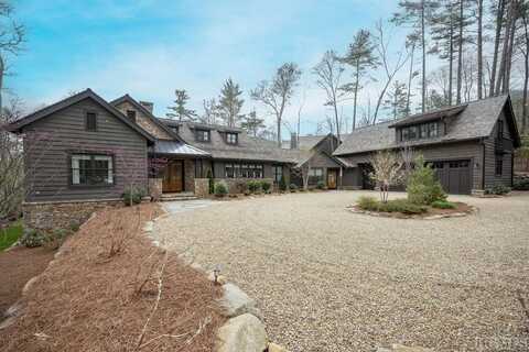 431 Flagstone Road, Cashiers, NC 28717