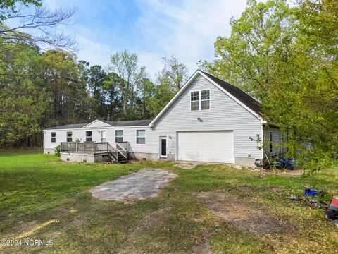 677 Berrys Creek Road, Beaufort, NC 28516