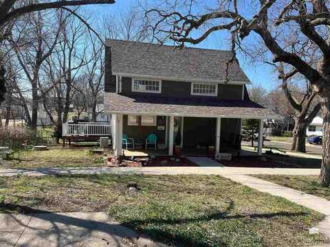 311 N 13th Street, Marysville, KS 66508