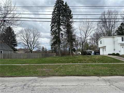 Grantwood Drive, Parma, OH 44134