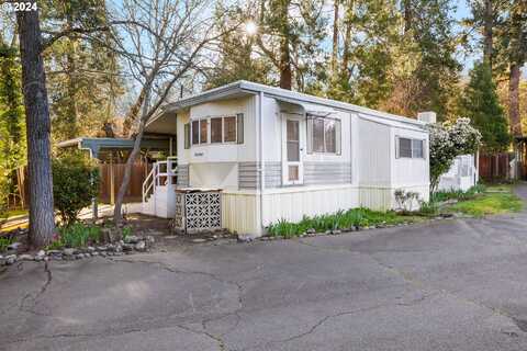 2049 Rogue River HWY, Grants Pass, OR 97527