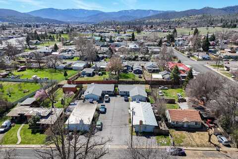 631-645 Butte St, Yreka, CA 96097