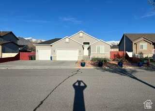 2144 N 220, Tooele, UT 84074