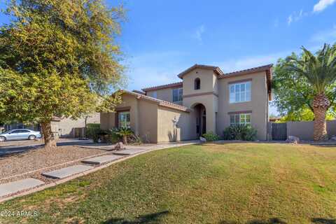 4053 E RAVENSWOOD Drive, Gilbert, AZ 85298