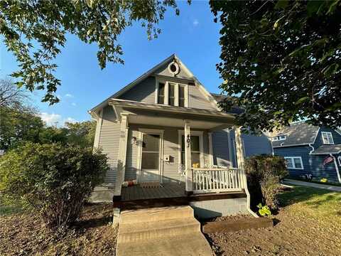 401 E Jefferson Street, Winterset, IA 50273