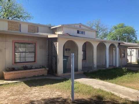 604 W 1st, Del Rio, TX 78840