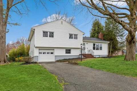 91 MARTIN DRIVE, HARRINGTON PARK, NJ 07640