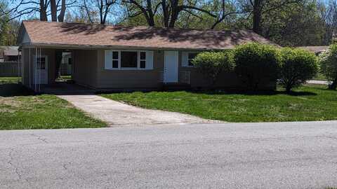 1426 South Carnation Drive, Aurora, MO 65605