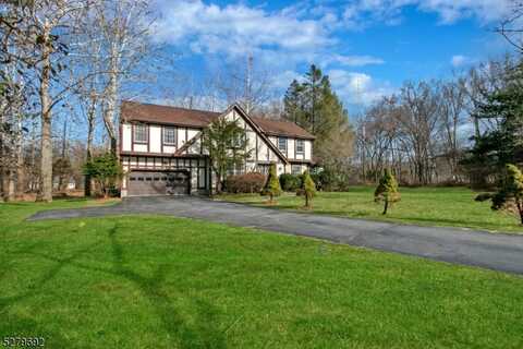 619 Osio Ln, Franklin Lakes, NJ 07417