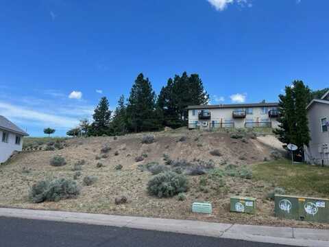 North Hills Drive, Klamath Falls, OR 97603