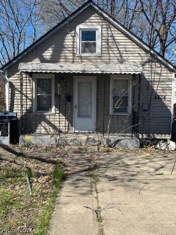 2408 Castle Avenue, Cleveland, OH 44113