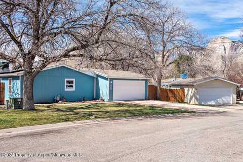 108 Queen City Circle, Parachute, CO 81635