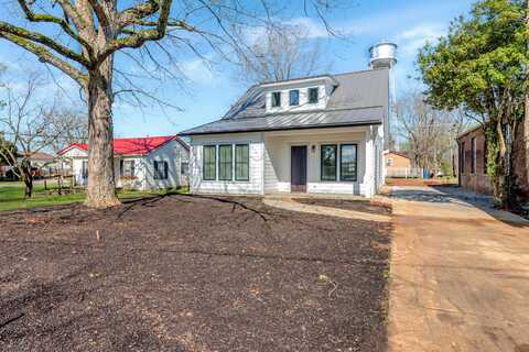 103 E Main St, Englewood, TN 37329