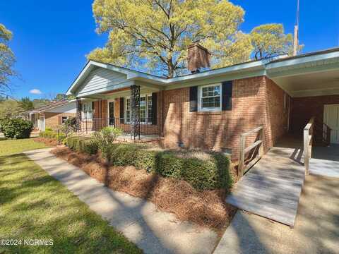 2056 Banks School Road, Kinston, NC 28504