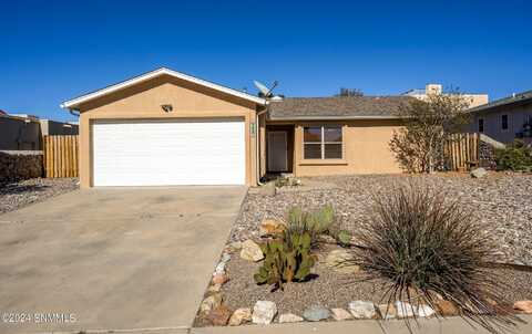 765 Frontier Drive, Las Cruces, NM 88011