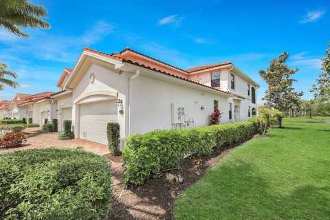 3165 AVIAMAR CIRCLE, Naples, FL 34114