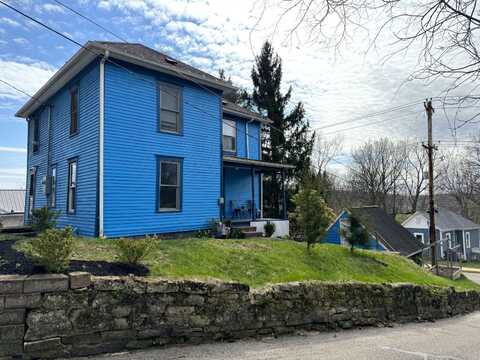 72 N Shafer St, Athens, OH 45701