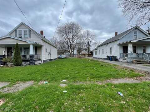 6802 Clement Avenue, Cleveland, OH 44105