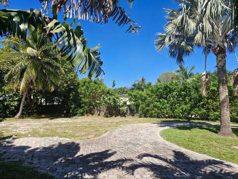 215 Arlington Road, West Palm Beach, FL 33405