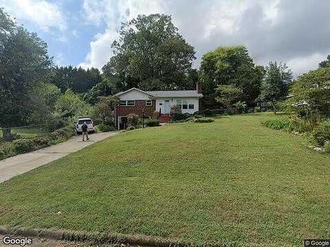 11Th, HICKORY, NC 28601