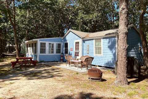 184 S Sea Avenue, West Yarmouth, MA 02673