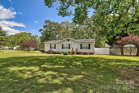 302 Chesnut Street, Bethune, SC 29009