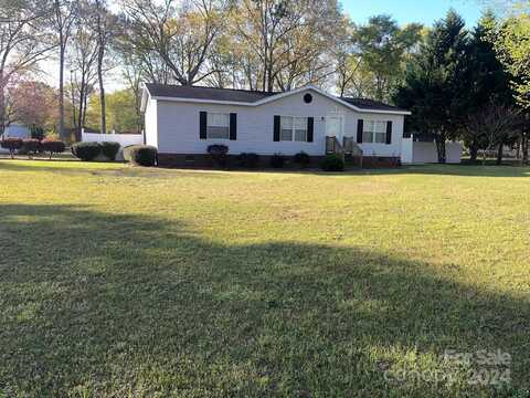 302 Chesnut Street, Bethune, SC 29009