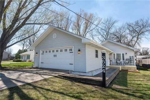 3524 52nd Street, Des Moines, IA 50310