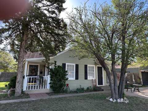 2517 27th Street, Lubbock, TX 79410