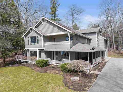 8175 S Lake Shore, Harbor Springs, MI 49740