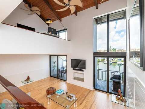 33 Port Side Drive, Fort Lauderdale, FL 33316