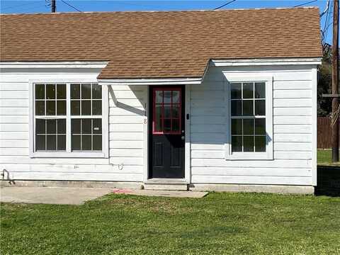 112 W Young Ave, Aransas Pass, TX 78336