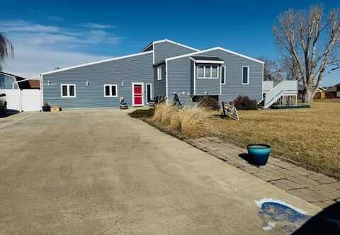 1335 Glo DR, Havre, MT 59501