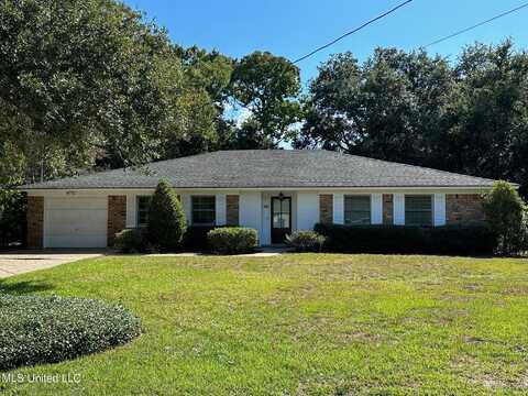 3912 Clifton Avenue, Pascagoula, MS 39581