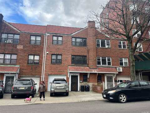 75-10 Woodside Avenue, Elmhurst, NY 11373