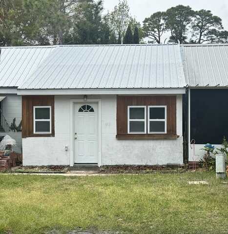 22-6 W Pine St, Lanark Village, FL 32323