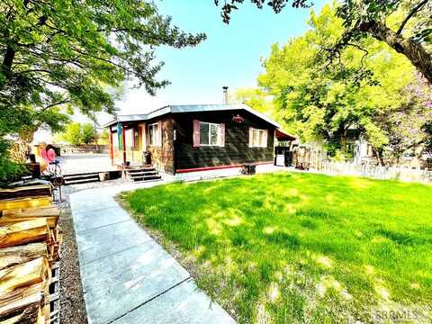 1507 Main Street, SALMON, ID 83467