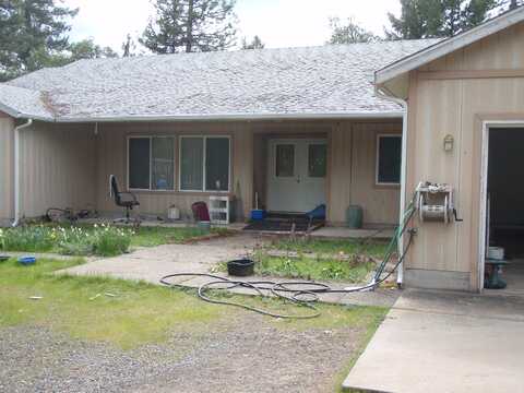 20850 Antioch Road, White City, OR 97503