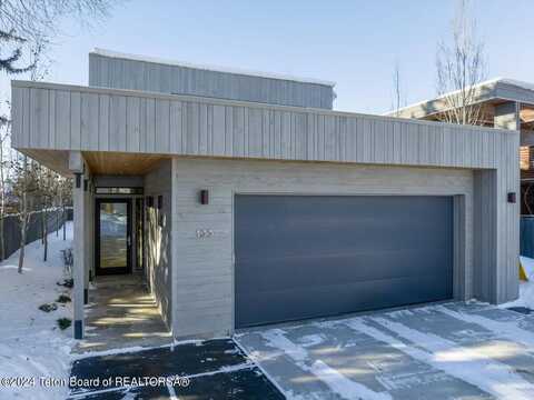 135 MOOSE Street, Jackson, WY 83001