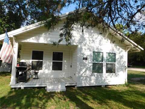 1117 Sycamore Street, Navasota, TX 77868