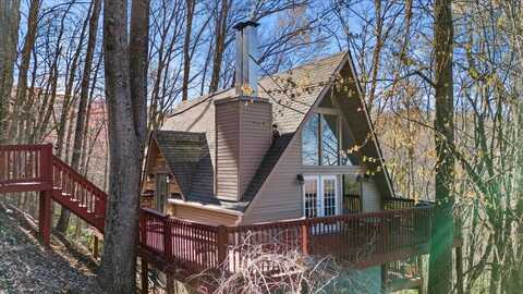 1403 Zurich Road, Gatlinburg, TN 37738