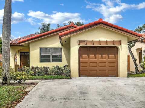 6649 NW 176th Ter, Hialeah, FL 33015